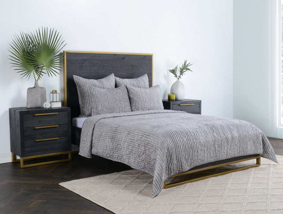 Classic Home Furniture - Bari Velvet Gray 3pc Queen Quilt Set - BEDQ504Q