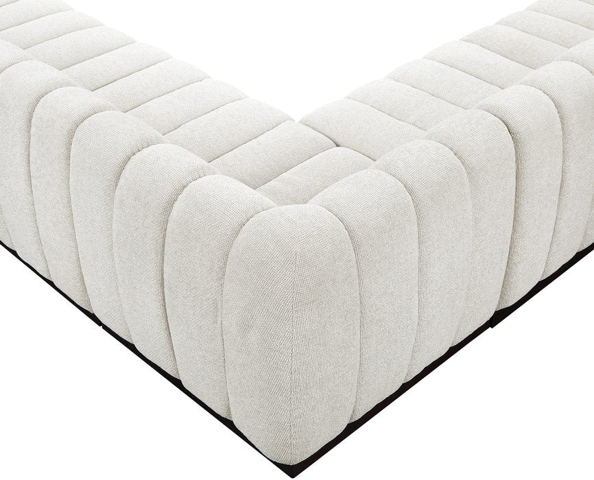 Meridian Furniture - Quinn 101" Cream Chenille Fabric Upholstered 5pc. Sectional - 124Cream-Sec5C - GreatFurnitureDeal