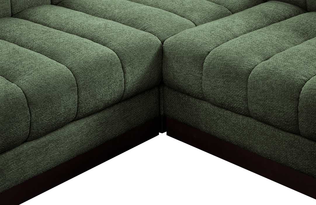 Meridian Furniture - Quinn 133" Green Chenille Fabric Upholstered 5pc. Sectional - 124Green-Sec5A - GreatFurnitureDeal