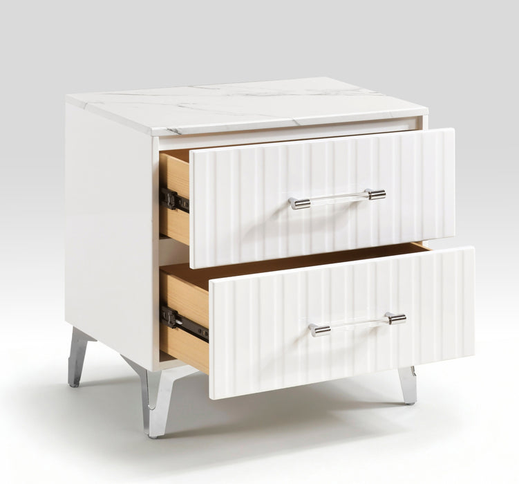 Homelegance - Ripple 5 Piece King Bedroom Set in High Gloss White - 2457K-1EK*9