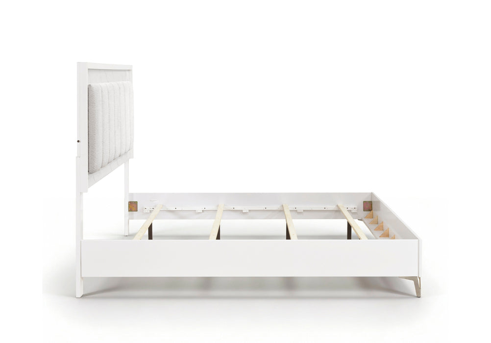 Homelegance - Ripple 5 Piece King Bedroom Set in High Gloss White - 2457K-1EK*9