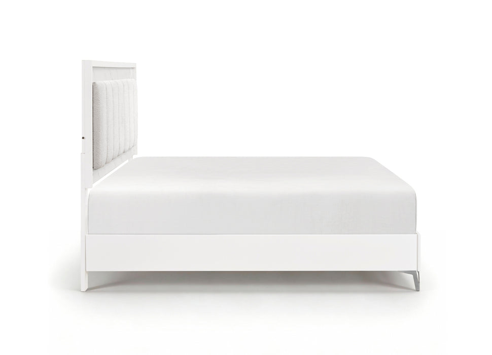 Homelegance - Ripple Queen Bed in High Gloss White - 2457-1*