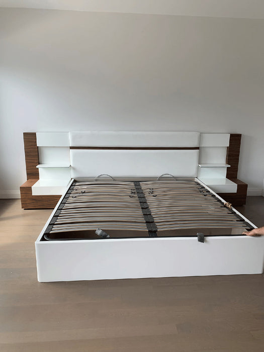ESF Furniture - Mar Queen Bed in Walnut - MARBEDQS