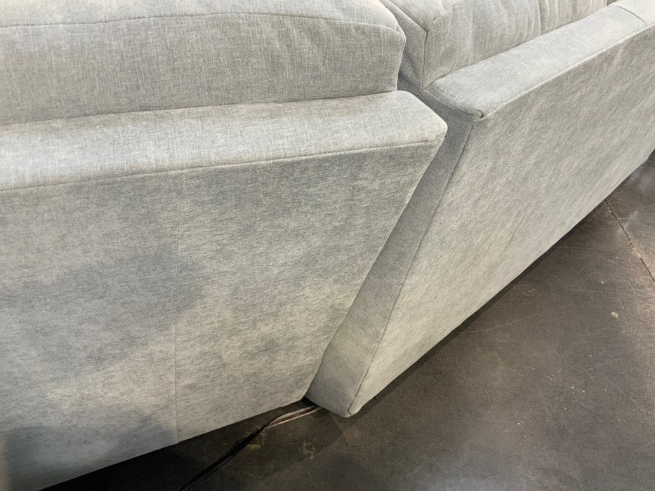 Southern Motion - 367 Birmingham 4 Piece Triple Power Sectional - 367-27P-84-80-18P-MTO - GreatFurnitureDeal