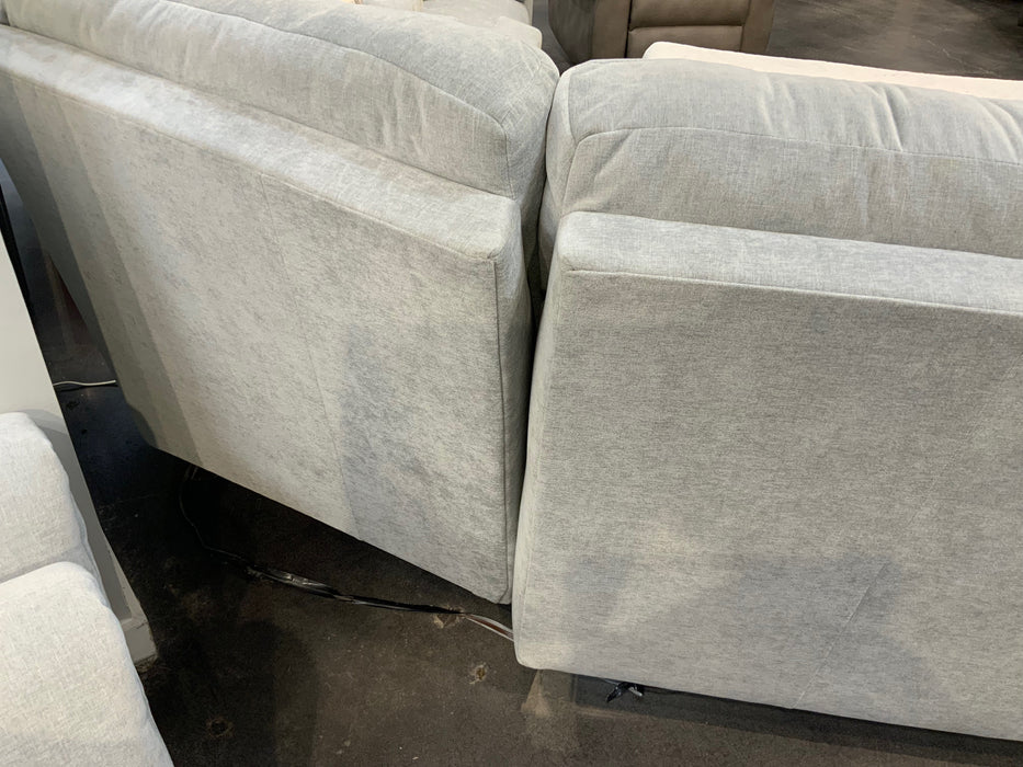 Southern Motion - 367 Birmingham 4 Piece Triple Power Sectional - 367-27P-84-80-18P-MTO - GreatFurnitureDeal