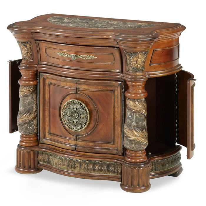 AICO Furniture - Villa Valencia 3 Piece King Poster Bedroom Set in Chestnut - 72000EKP-55-3SET - GreatFurnitureDeal