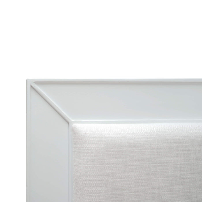 Bramble - Belgravia King Bed in True White w/ Arctic White Performance Fabric - 76553TRWSF204---- - GreatFurnitureDeal