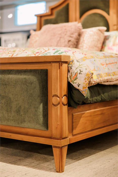 Bramble - Chalfont Upholstered King Bed - BR-76846