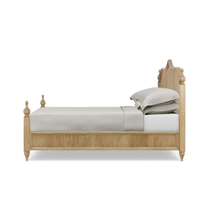 Bramble - Brighton Wooden Back Queen Bed in Fruitwood (* comes w/ 2 poster options) - 76921FRW-----