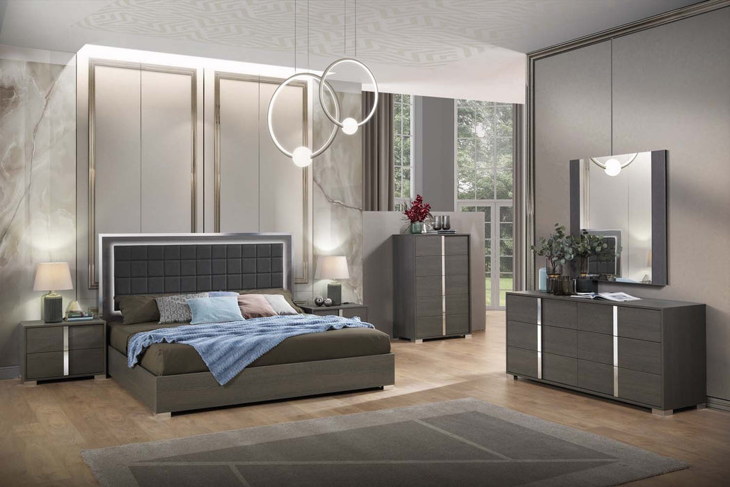 J&M Furniture - Alice Matte Grey 6 Piece Full Platform Bedroom Set - 15544-FULL-6SET-MATTE GREY