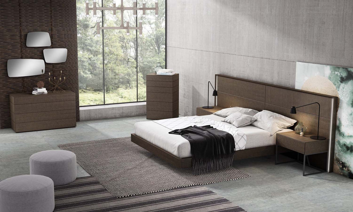 J&M Furniture - Almada Ash 6 Piece Queen Premium Bedroom Set - 17742-Q-6SET-ASH
