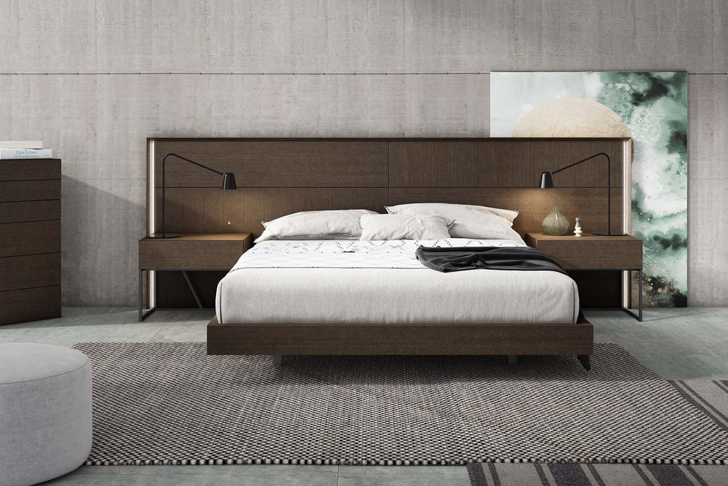 J&M Furniture - Almada Ash 6 Piece Queen Premium Bedroom Set - 17742-Q-6SET-ASH