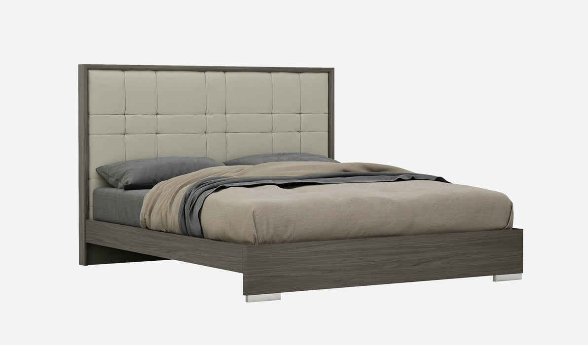 J&M Furniture - Copenhagen Grey 5 Piece Queen Bedroom Set - 18777-Q-5SET-GREY