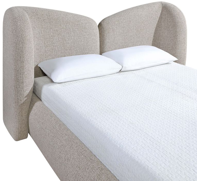 Meridian Furniture - Elowen Beige Chenille Fabric Upholstered Queen Bed - ElowenBeige-Q - GreatFurnitureDeal