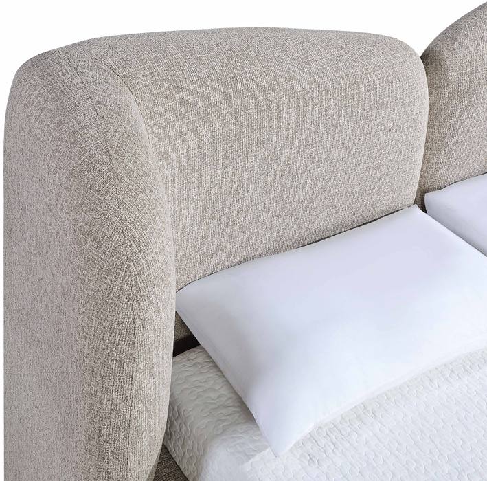 Meridian Furniture - Elowen Beige Chenille Fabric Upholstered Queen Bed - ElowenBeige-Q - GreatFurnitureDeal