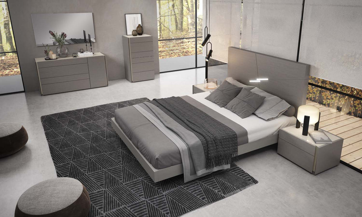 J&M Furniture - Faro Grey 3 Piece Queen Premium Bedroom Set - 17868-Q-3SET-GREY