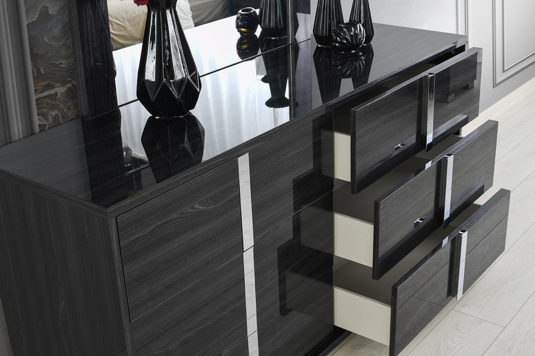 J&M Furniture - Giulia 6 Piece Gloss Grey Queen Bedroom Set - 103-Q-6SET-GLOSS GREY - GreatFurnitureDeal