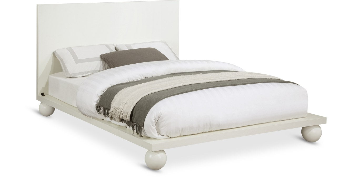 Meridian Furniture - Kent Cream Ash Wood King Bed (3 Boxes) - KentCream-K - GreatFurnitureDeal
