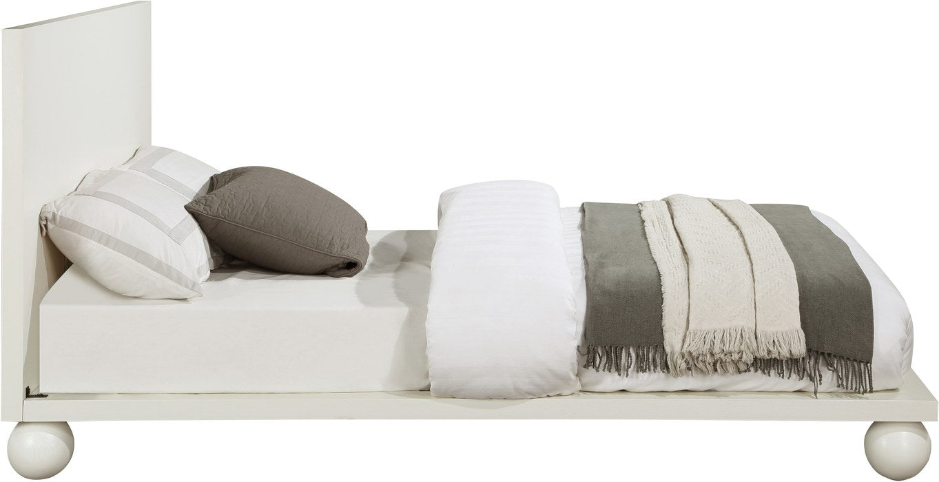 Meridian Furniture - Kent Cream Ash Wood King Bed (3 Boxes) - KentCream-K - GreatFurnitureDeal
