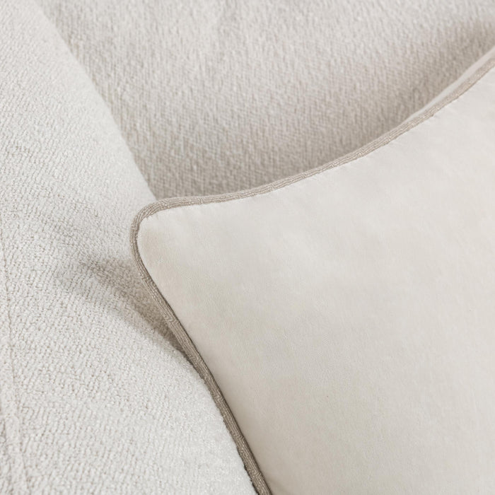Classic Home - SLD Heirloom Velvet Pillow in Ivory 18x18 -Set of 2- V150764