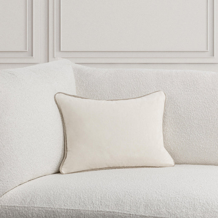 Classic Home - SLD Heirloom Velvet Pillow in Ivory 14x20 -Set of 2- V150769