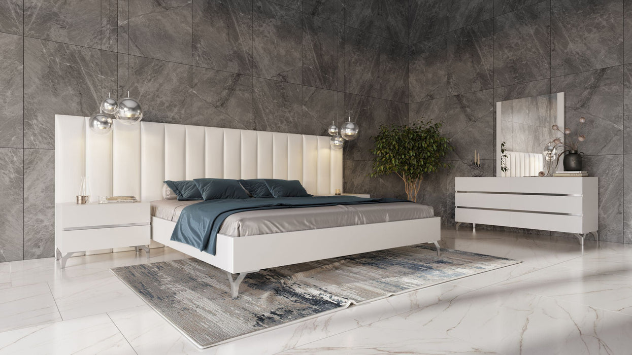 VIG Furniture - Nova Domus Angela - Italian Modern White Eco Leather Bed w/ Nightstands and Wings - VGACANGELA-SET-WINGS-EK - GreatFurnitureDeal