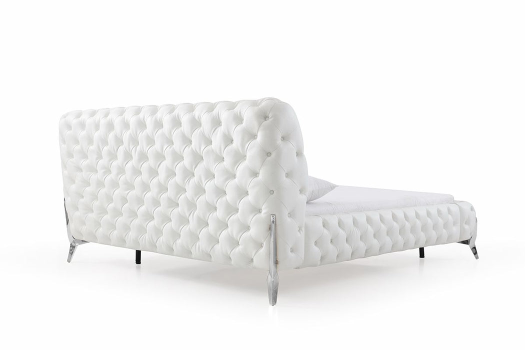 VIG Furniture - Modrest Legend Modern White Bonded Leather Queen Bed - VGVCBD8111-WHT-Q - GreatFurnitureDeal