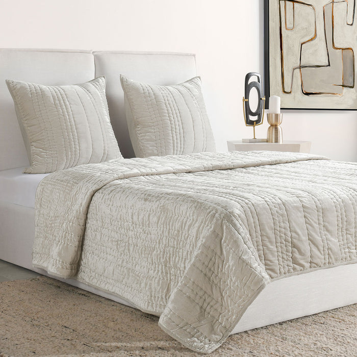 Classic Home Furniture - Seville Quilt 4 Piece King Set in Oyster Gray - BEDQ361K
