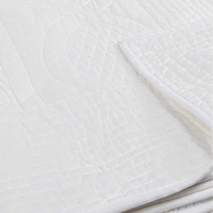 Classic Home Furniture - Anessa White 3pc Queen Quilt Set - BEDQ514Q - GreatFurnitureDeal