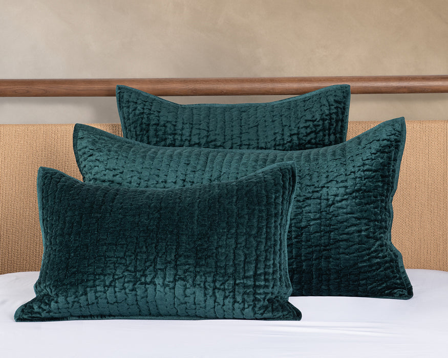 Classic Home Furniture - Bari Velvet Emerald 3pc Queen Quilt Set - BEDQ537Q - GreatFurnitureDeal