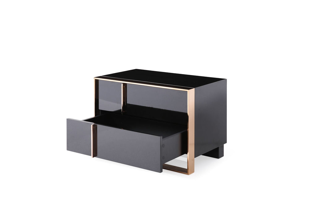 VIG Furniture - Nova Domus Cartier Modern Black Rose Gold California King Bed with Nightstands - VGVCBD-A002-BLK-BED-2NS-SET-CK