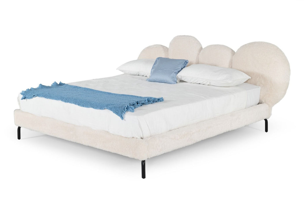 VIG Furniture - Modrest Destiny Contemporary White Sherpa Bubble Eastern King Bed - VGODZW-20104-WHT-BED-EK - GreatFurnitureDeal