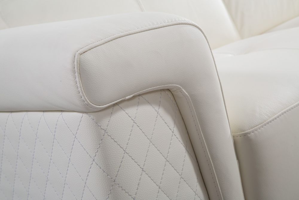 American Eagle Furniture - EK-L095 White Italian Leather 5-piece Sectional - EK-L095M-W-SC