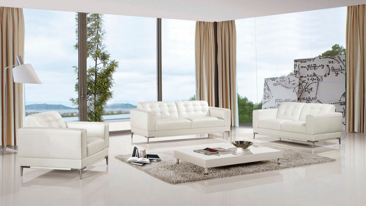 American Eagle Furniture - EK003 White Italian Leather Loveseat - EK003-W-LS