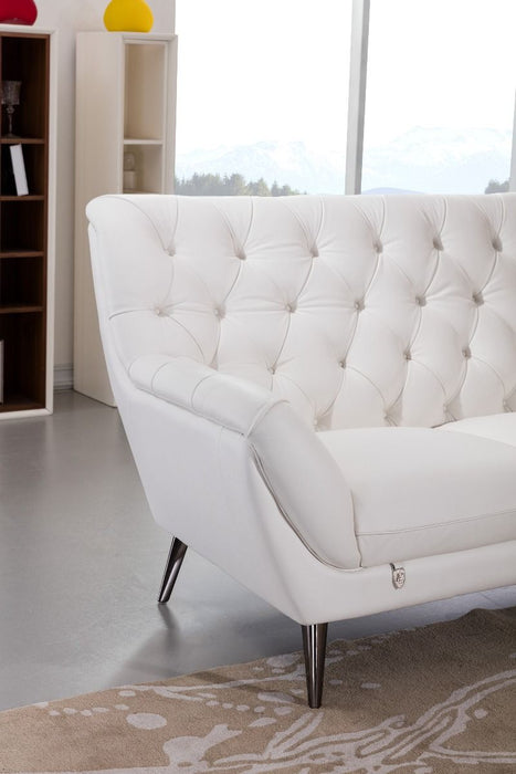 American Eagle Furniture - EK8003 White Italian Leather Loveseat - EK8003-W-LS