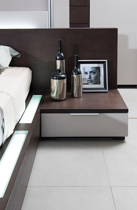VIG Furniture - Modrest Gamma Contemporary Brown Oak Bed with Storage - VGWCC151A-BRN-EK - GreatFurnitureDeal