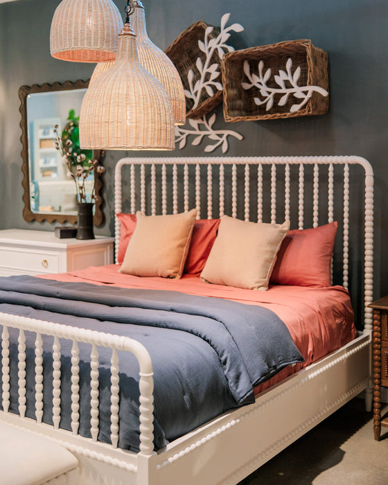 Bramble - Cholet Bed King in Architectural White - 27680HRW----LDT - GreatFurnitureDeal