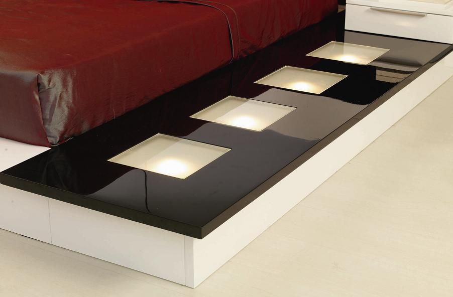 VIG Furniture - Impera Modern Black and White Lacquer Queen Walk-on Platform Bed - VGWCIMPERA-Q - GreatFurnitureDeal