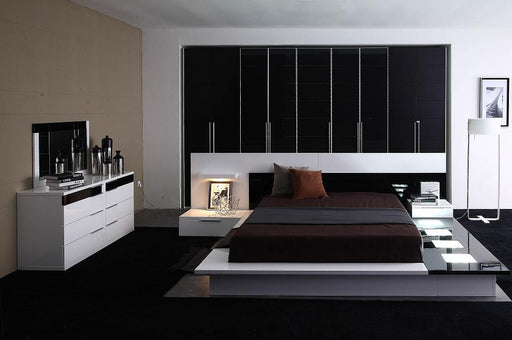 VIG Furniture - Impera Modern Black and White Lacquer Walk-on Platform Bed - VGWCIMPERA-EK - GreatFurnitureDeal