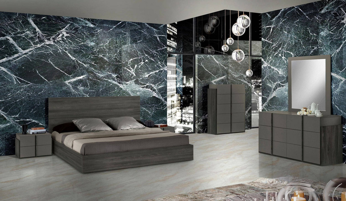 VIG Furniture - Nova Domus Lucia - Italian Modern Matte Grey / Elm Grey Queen Bed - VGACLUCIA-GRY-BED-Q - GreatFurnitureDeal