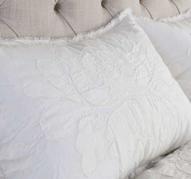 Classic Home Furniture - Matira Antique Cream Twin Comforter - SS10464 - GreatFurnitureDeal