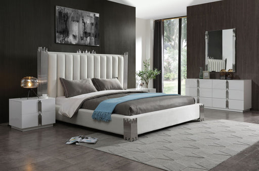 VIG Furniture - Modrest Token Modern White + Stainless Steel Eastern King Bed - VGVCBD815-WHT-BED-EK - GreatFurnitureDeal