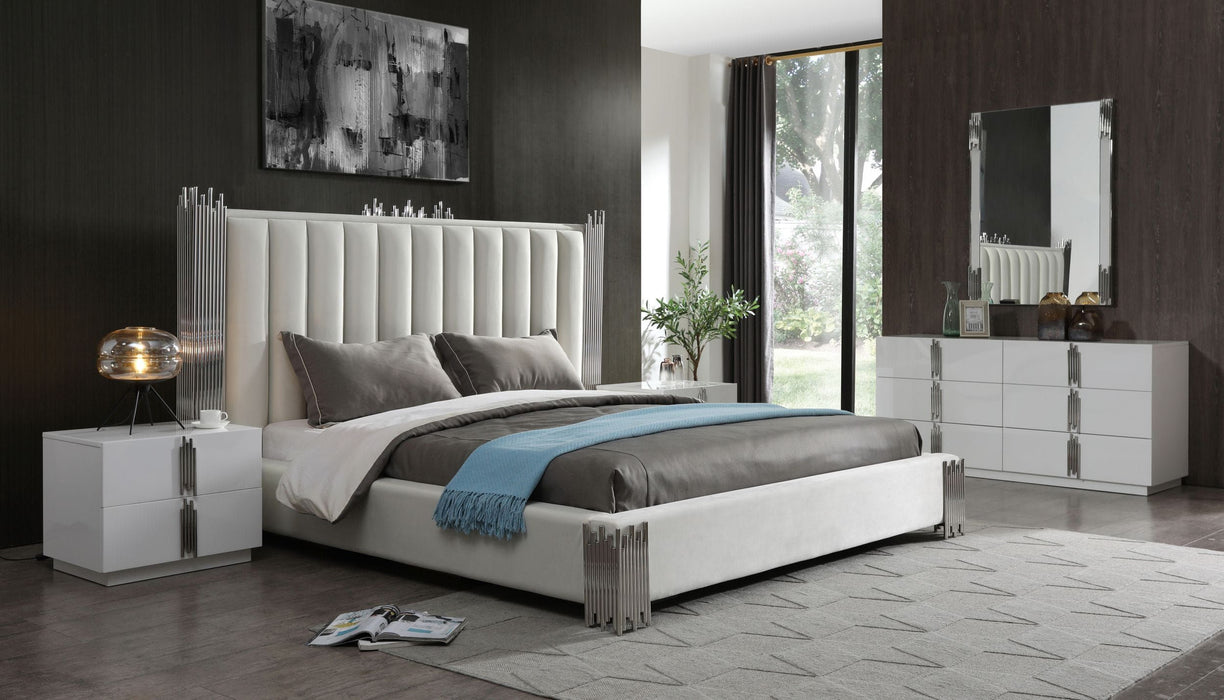 VIG Furniture - Modrest Token Modern White Stainless Steel California King Bedroom Set - VGVCBD815-SET-WHT-CK - GreatFurnitureDeal