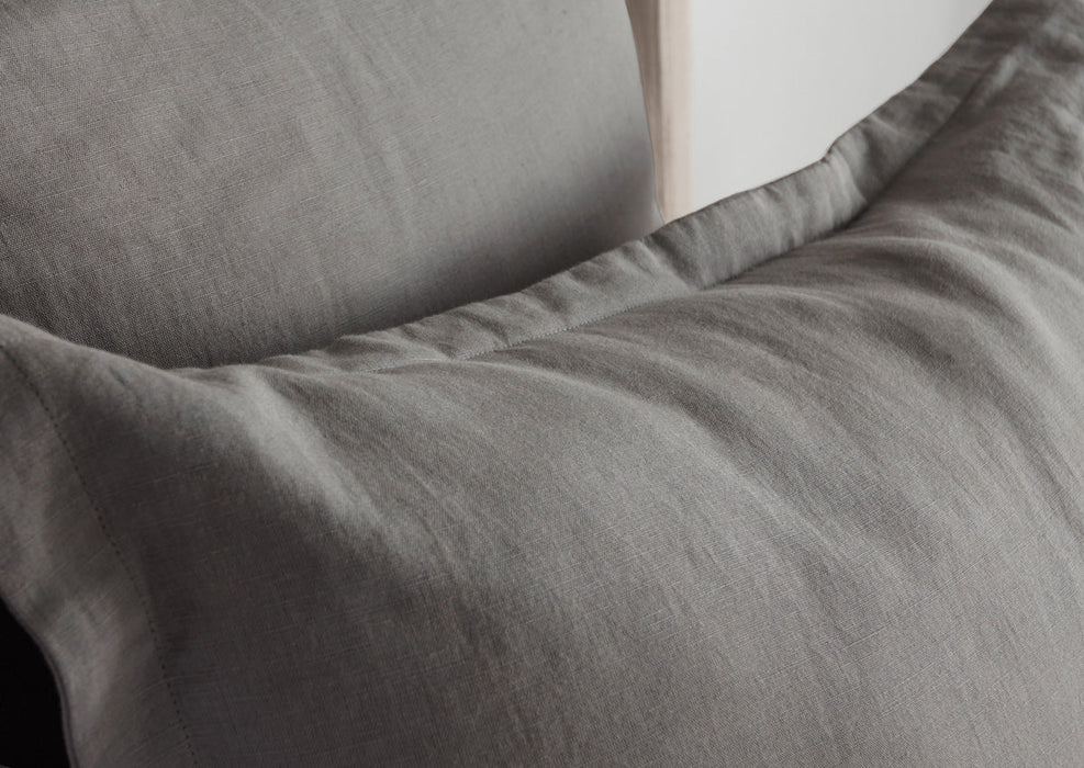 Villa By Classic Home - Arcadia Charcoal Queen Duvet - V200011 - GreatFurnitureDeal