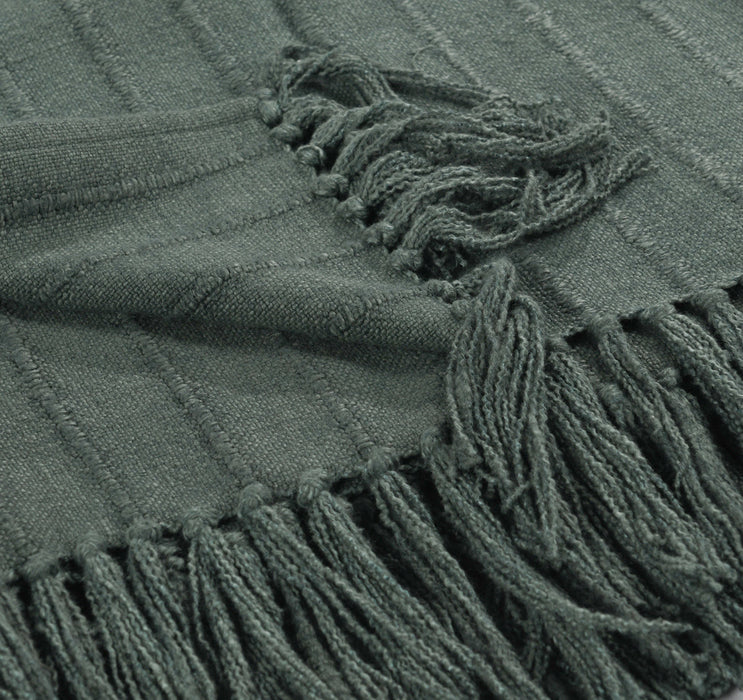 Classic Home - TC Hunter Forest Green Throw 50x70 - V240133 - GreatFurnitureDeal