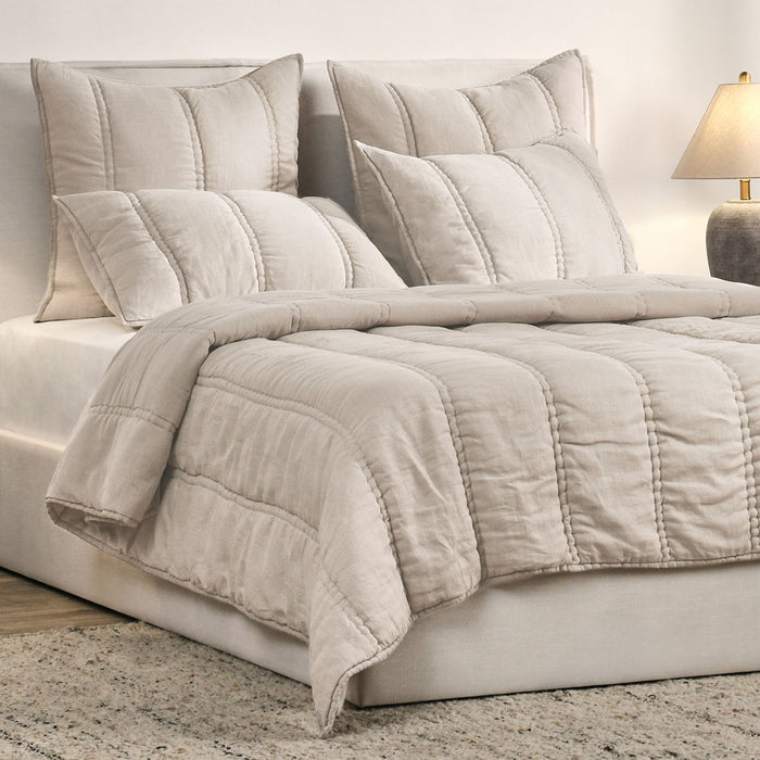 Classic Home Furniture - Rowen Taupe Quilt - V290150