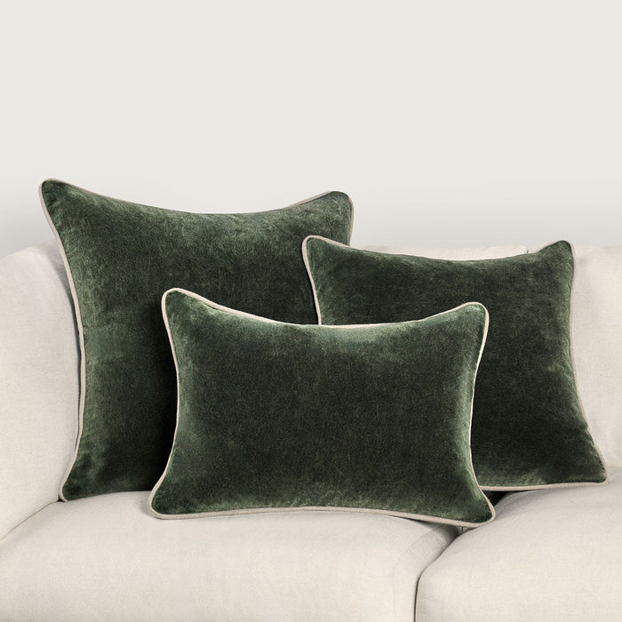 Villa By Classic Home - Sld Heirloom Velvet Forest Green 14X20 Pillow - Set of 2 - V290178 - GreatFurnitureDeal