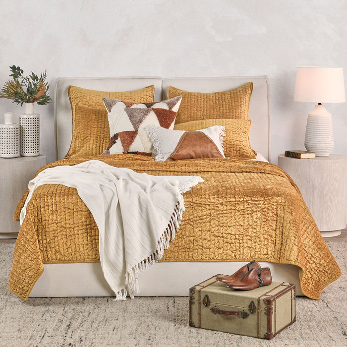 Classic Home Furniture - Bari Velvet Honey Gold King Quilt - V290186 - GreatFurnitureDeal