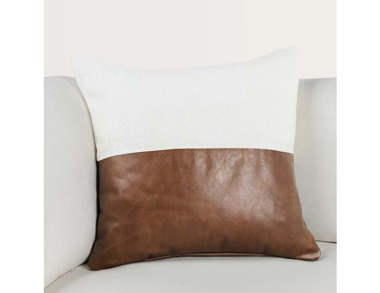 Classic Home Furniture -  VC Canyon 20x20 Pillows in Ivory/Kona Brown (Set of 2) - V300044 - GreatFurnitureDeal