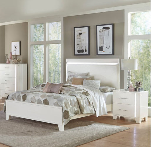 Homelegance - Kerren 3 Piece California King Bedroom Set in White High Gloss - 1678WK-1CK-3SET - GreatFurnitureDeal